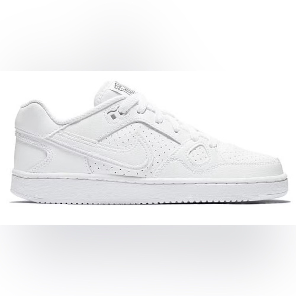 Nike Boy Shoes size 6